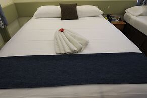 Huon Gulf Hotel & Apartments