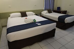 Huon Gulf Hotel & Apartments