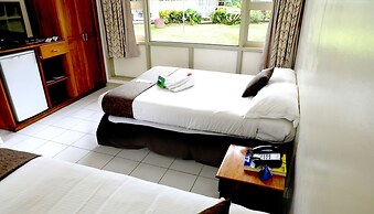 Huon Gulf Hotel & Apartments