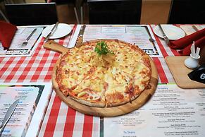 Huon Gulf Hotel & Apartments