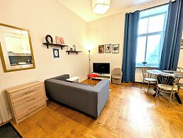 Mosaic Center Apartments