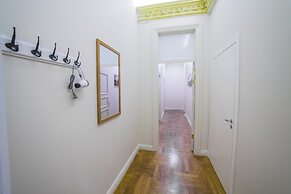 Mosaic Center Apartments