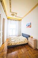 Mosaic Center Apartments