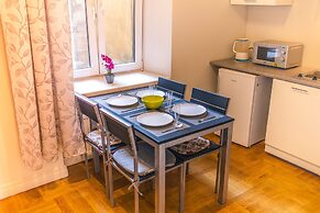 Mosaic Center Apartments