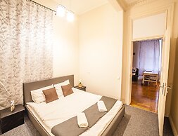 Mosaic Center Apartments