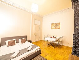 Mosaic Center Apartments