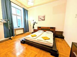 Mosaic Center Apartments