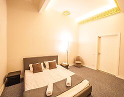 Mosaic Center Apartments