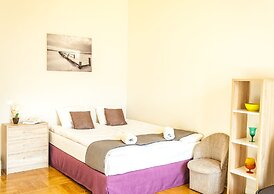 Mosaic Center Apartments