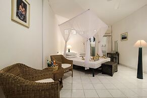 Bajo Komodo Eco Lodge