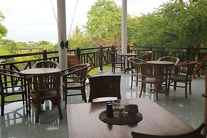 Bajo Komodo Eco Lodge