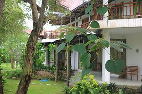 Bajo Komodo Eco Lodge