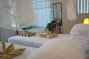 Bajo Komodo Eco Lodge