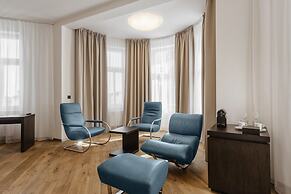 Theresian Hotel