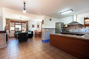 Hostal y Apartamento Rural Los Naranjos