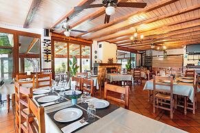Hostal y Apartamento Rural Los Naranjos
