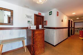 Hostal y Apartamento Rural Los Naranjos