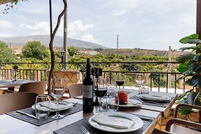 Hostal y Apartamento Rural Los Naranjos