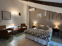 Hôtel la Bastide des Monges