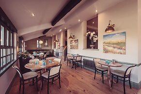 Longlands Inn and Restaurant