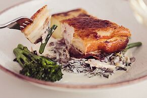 Longlands Inn and Restaurant