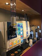 Booth Net Cafe & Capsule