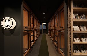 Booth Net Cafe & Capsule