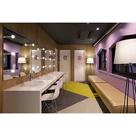 Booth Net Cafe & Capsule