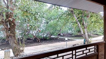 Jonaths Cottage Bunaken