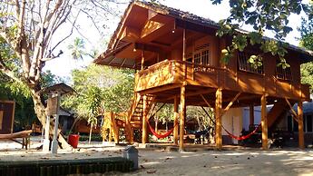 Jonaths Cottage Bunaken