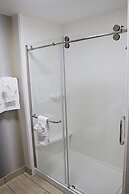 Holiday Inn Express & Suites Greenwood Mall by IHG