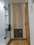 Good One Poshtel & Café Bar