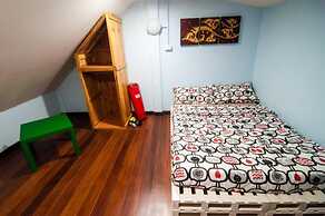 Eat - Ting Cafe and Hostel