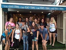 Eat - Ting Cafe and Hostel