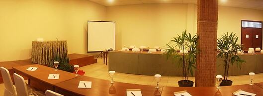 d'Emmerick Salib Putih Hotel Salatiga