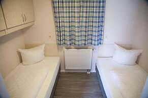 M13 Hotel