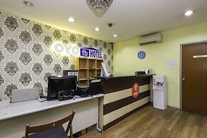 OYO 162 FB Hotel