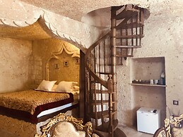 Oread Cave Suites
