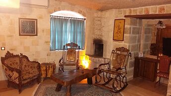 Oread Cave Suites
