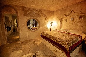 Oread Cave Suites