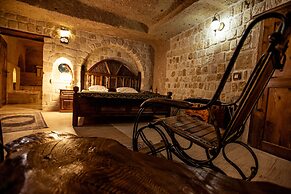 Oread Cave Suites