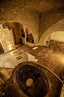 Oread Cave Suites