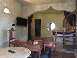 Oread Cave Suites