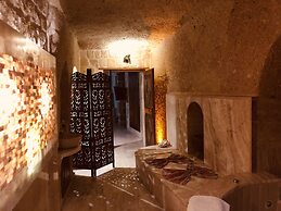 Oread Cave Suites