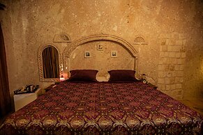 Oread Cave Suites