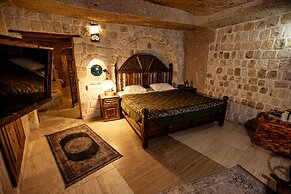 Oread Cave Suites
