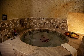 Oread Cave Suites
