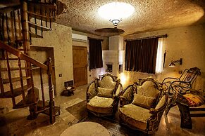 Oread Cave Suites