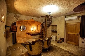 Oread Cave Suites