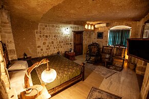 Oread Cave Suites